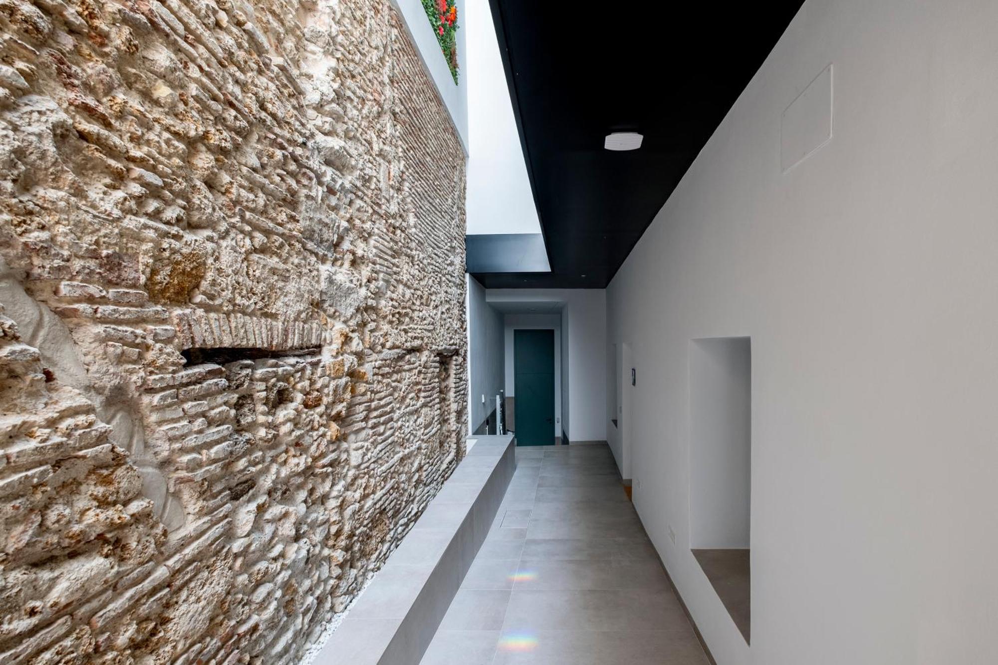 Villar Suites By Cadiz4Rentals Ngoại thất bức ảnh