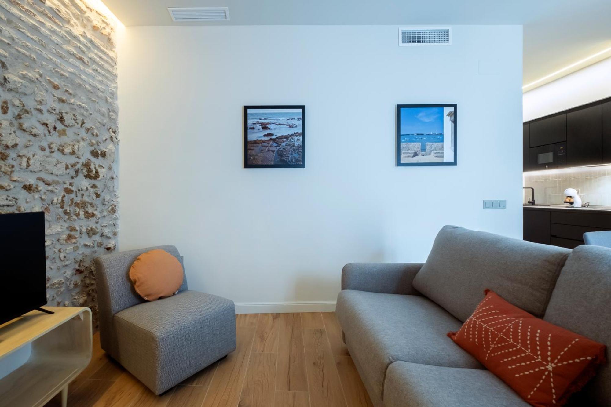 Villar Suites By Cadiz4Rentals Ngoại thất bức ảnh