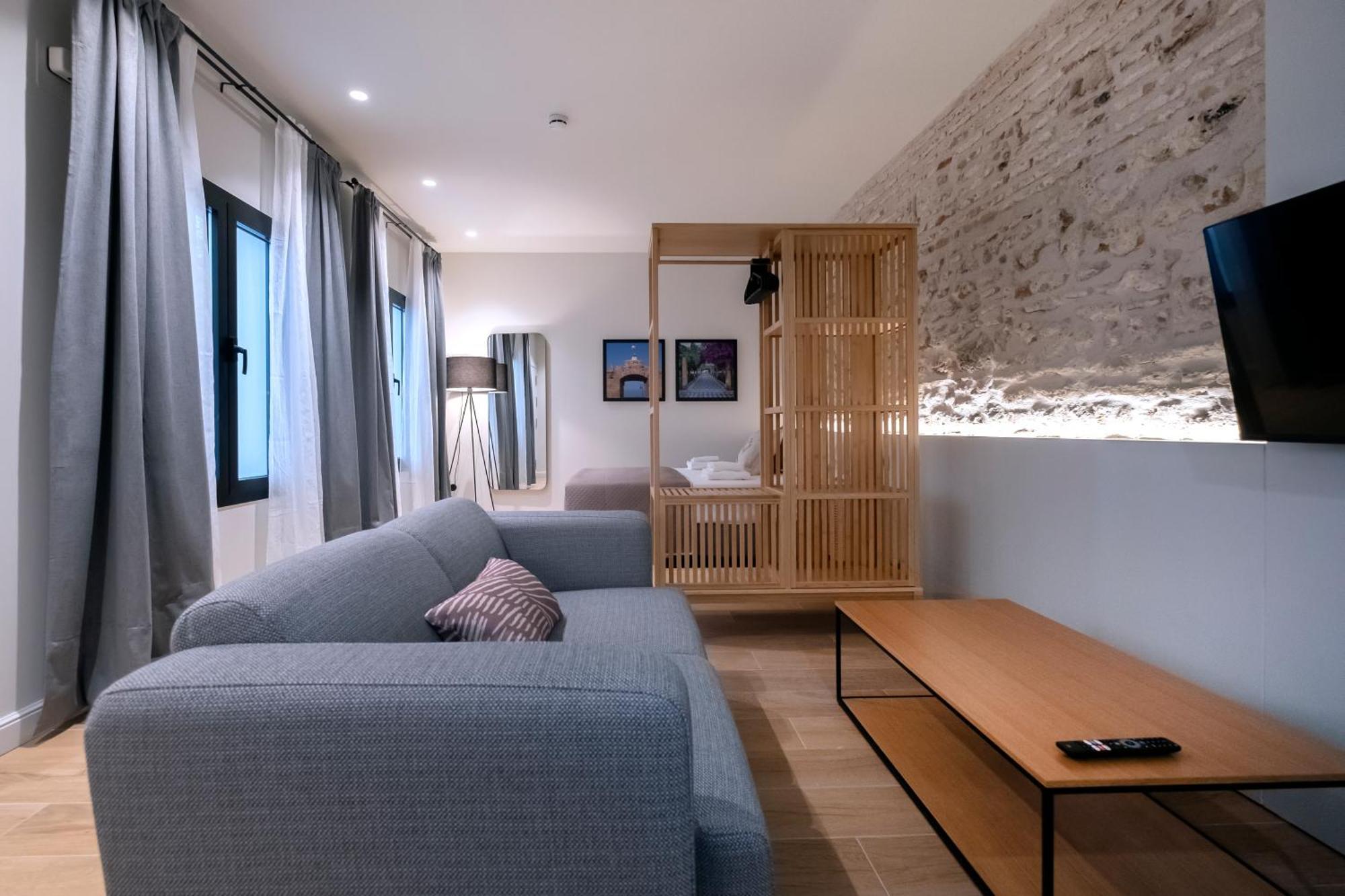 Villar Suites By Cadiz4Rentals Ngoại thất bức ảnh