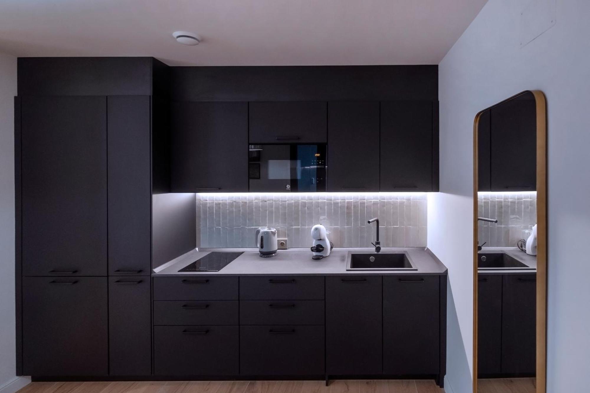 Villar Suites By Cadiz4Rentals Ngoại thất bức ảnh